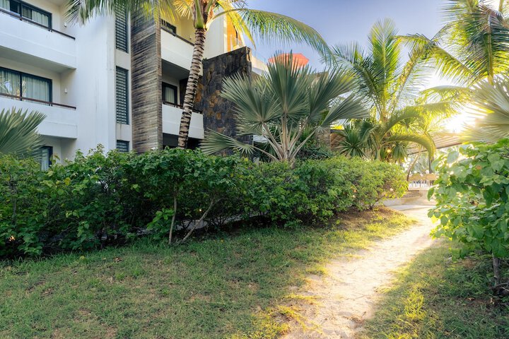 Property Grounds 20 of 38