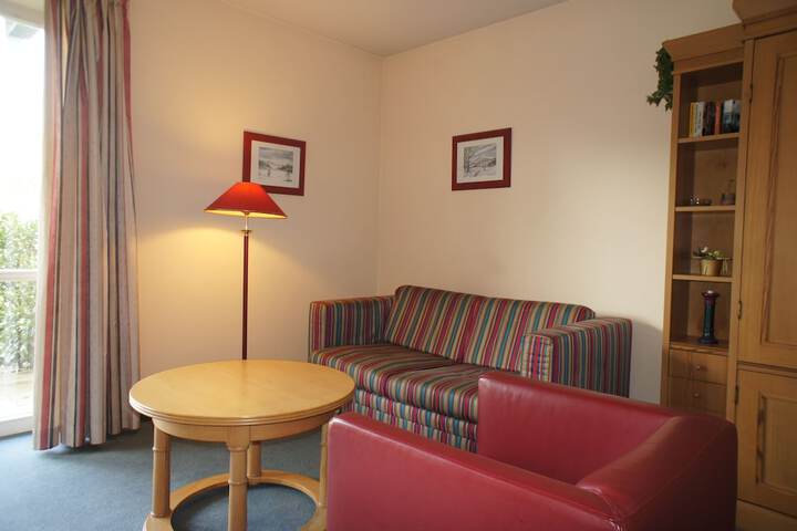 Room 4 of 65