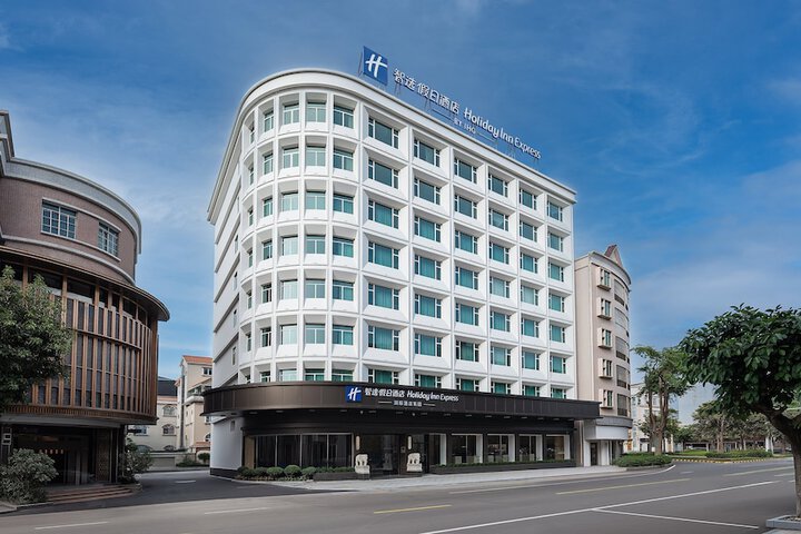 Hotel 68 of 69