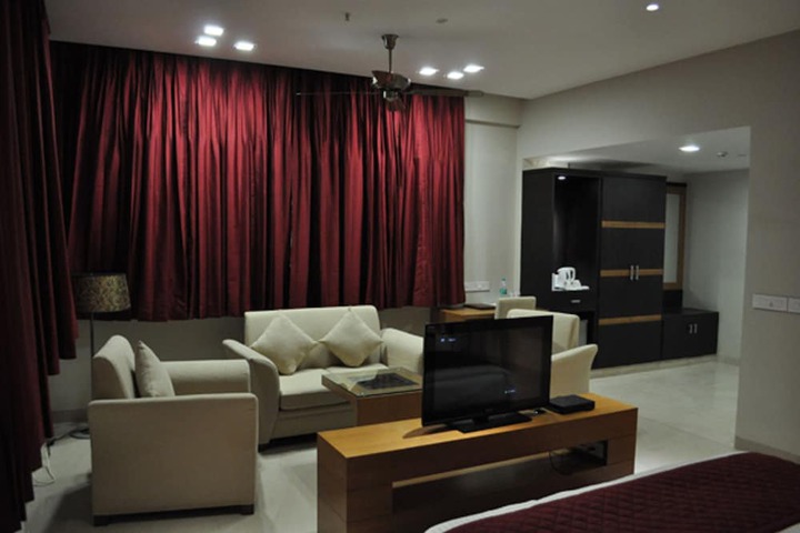 Room 18 of 27