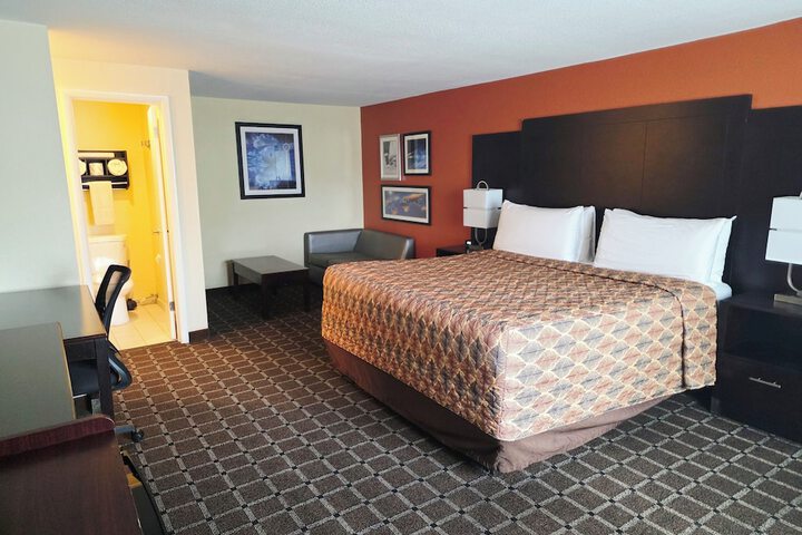 Room 38 of 60