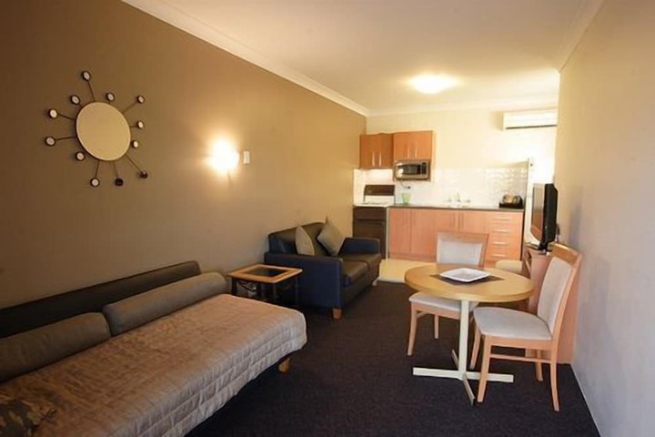 Room 14 of 34