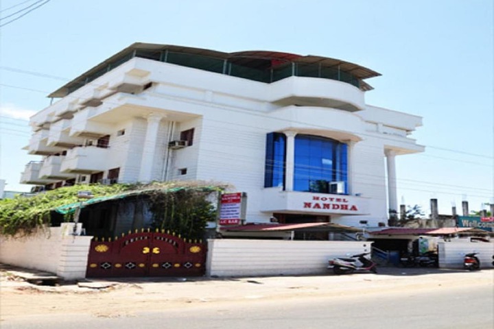 Hotel Nandha