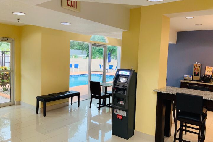 ATM/banking on site