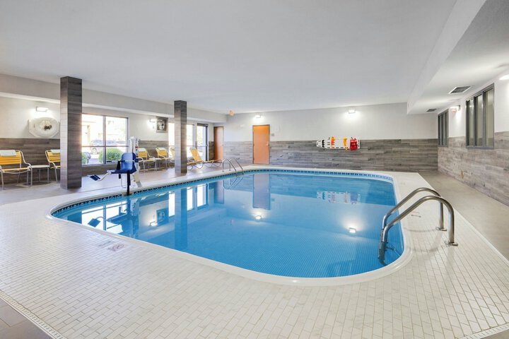 Pools & Facilities