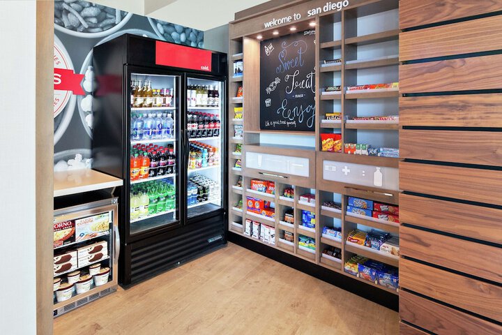 Snack bar