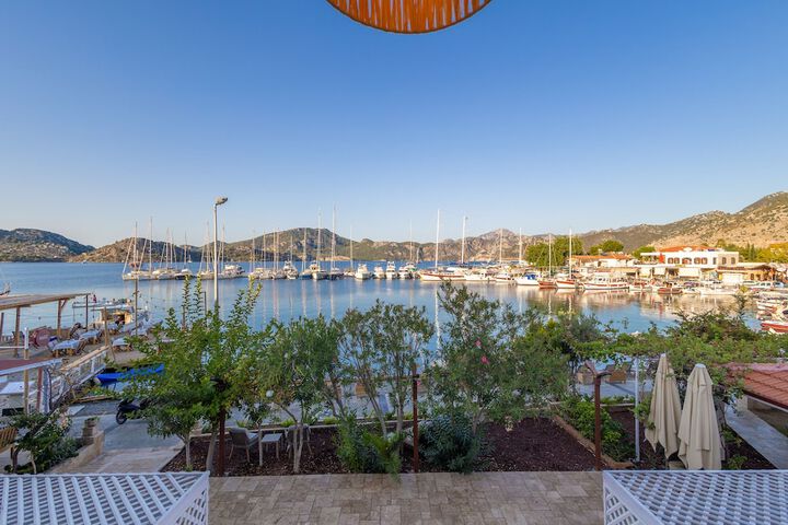 Terrace/Patio 108 of 111