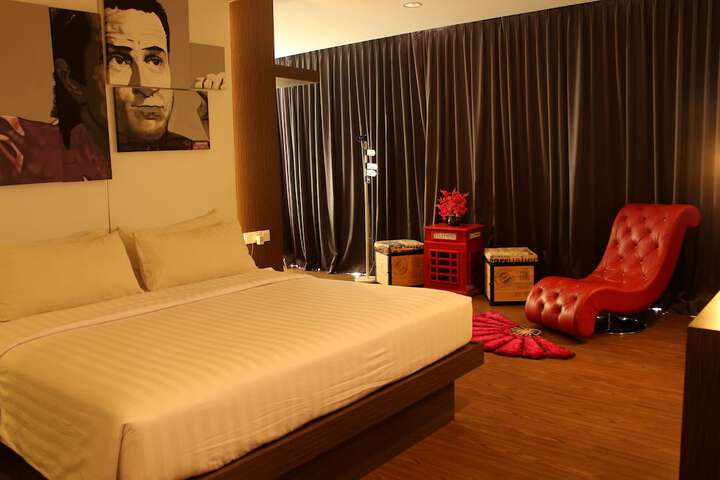Room 30 of 67
