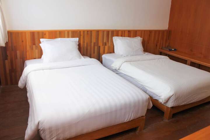 Room 5 of 56