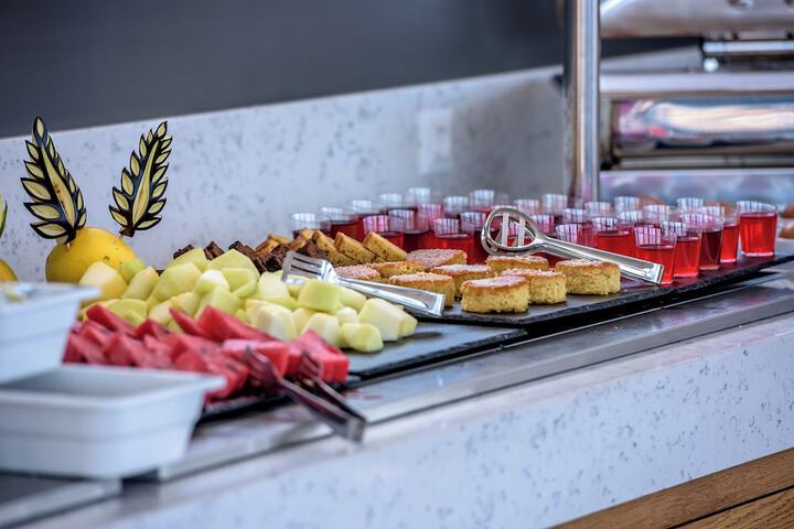 Breakfast/Coffee Service 91 of 113