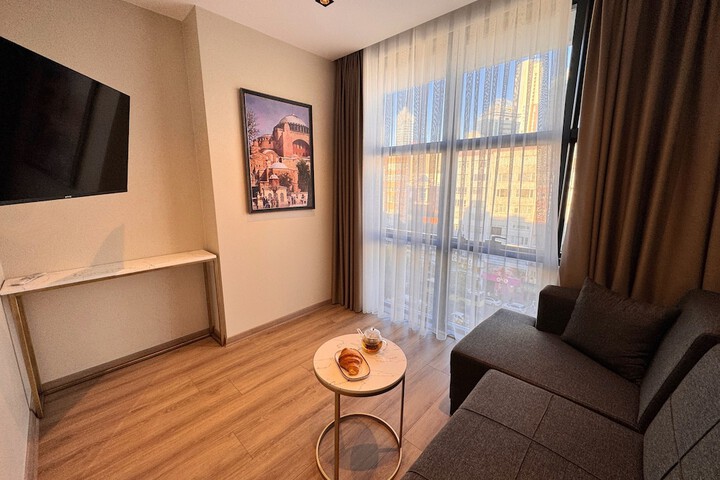 Room 62 of 137