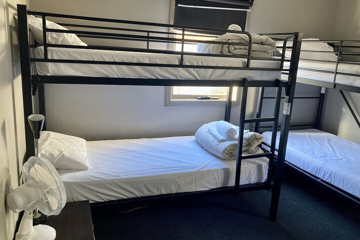 Room 72 of 243