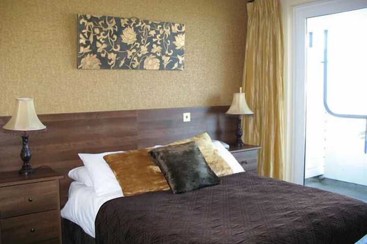 Room 5 of 20