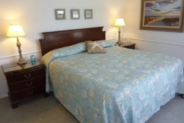 Image of ISLAND BREEZE