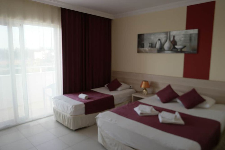 Room 4 of 23