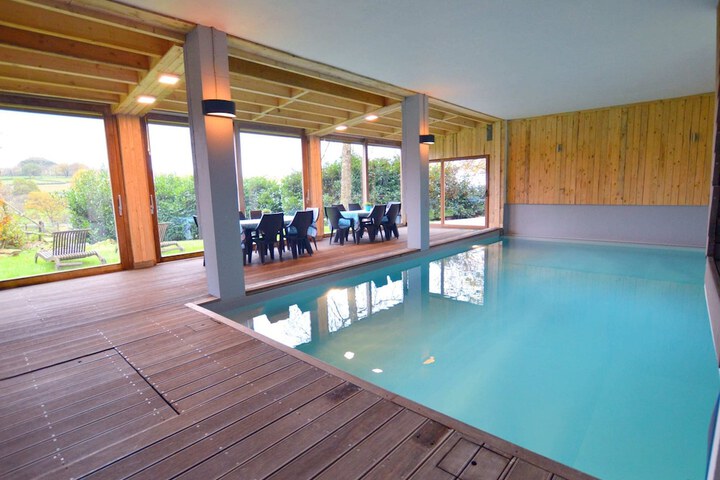 Pool 28 of 44