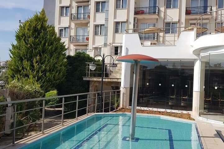 Pool 19 of 37