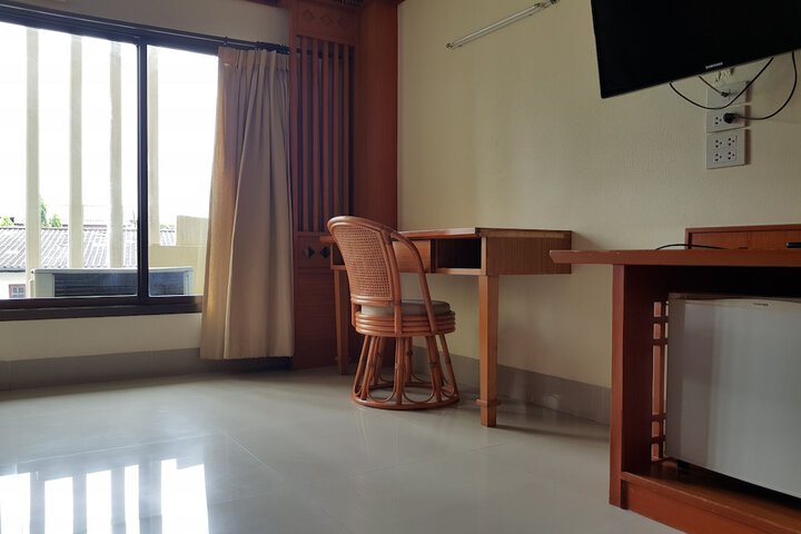 Room 16 of 83