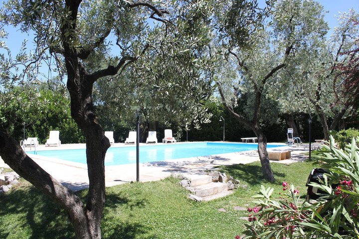 Pool Hotel
