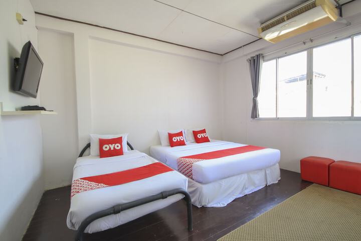 Room 26 of 47