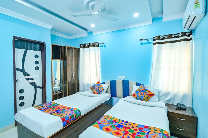 Room 26 of 33