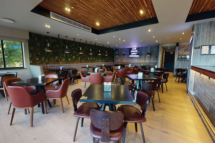 Dining Photos