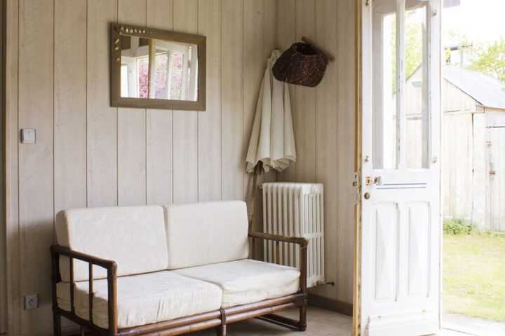 Room 9 of 48