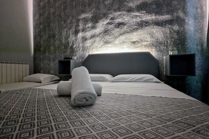 Room 32 of 59