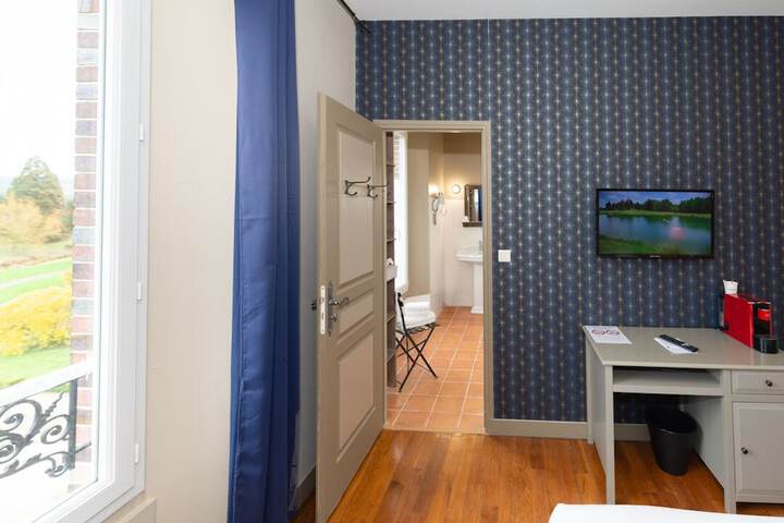 Room 17 of 62