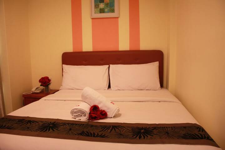 Room 12 of 48