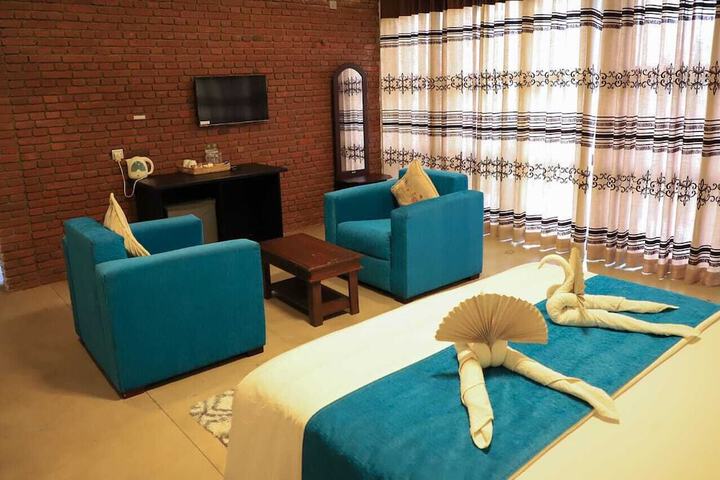 Room 3 of 45