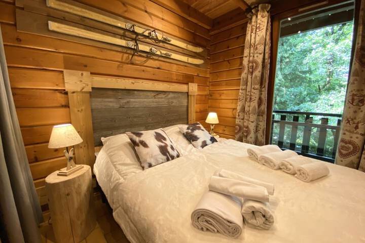 Room 6 of 26
