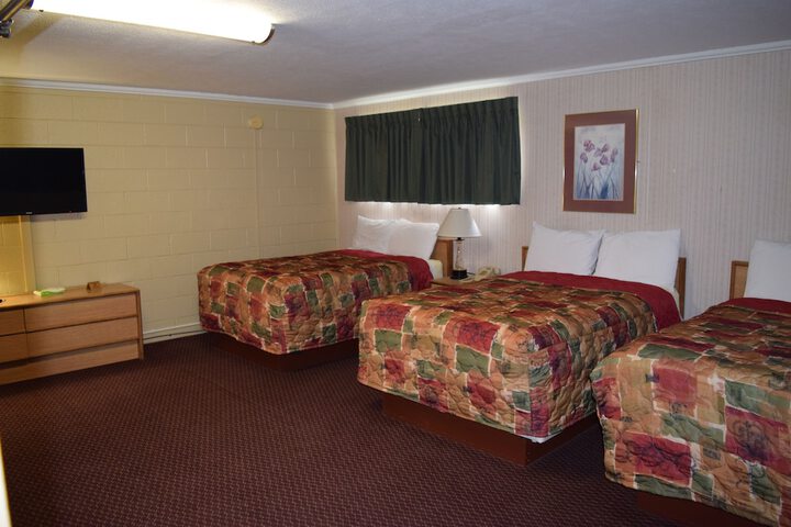 Room 11 of 19