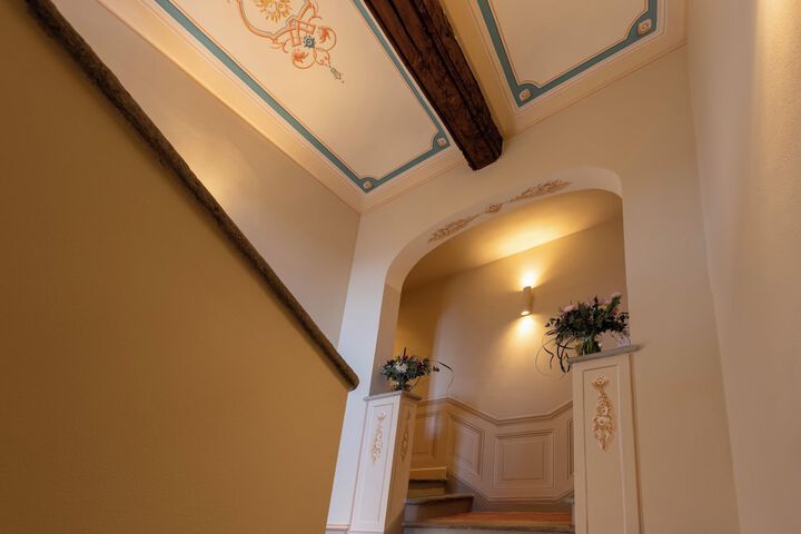 Ballroom/Hall 48 of 50