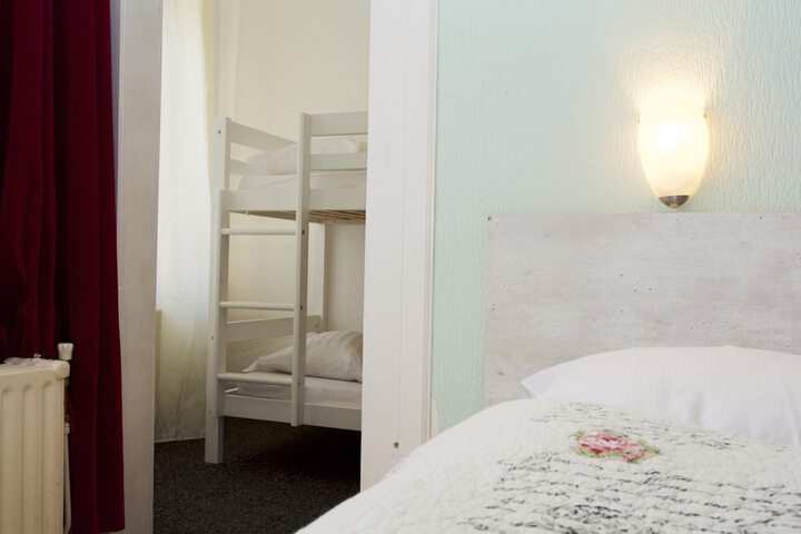 Room 8 of 64
