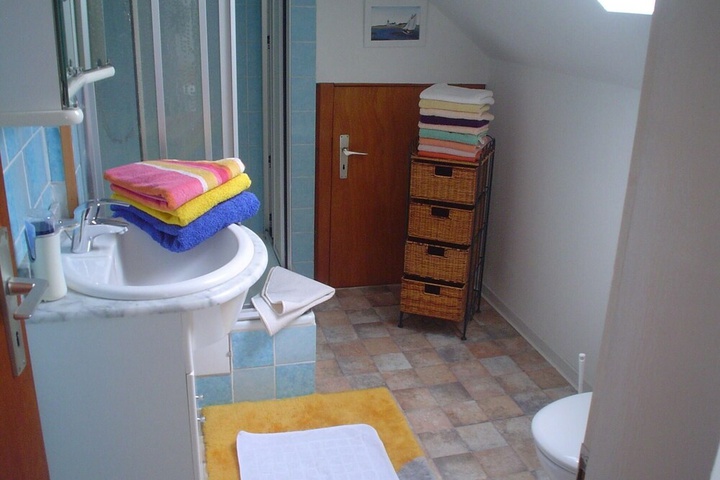 Room 6 of 6