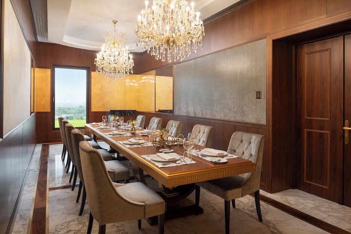 Dining 74 of 107