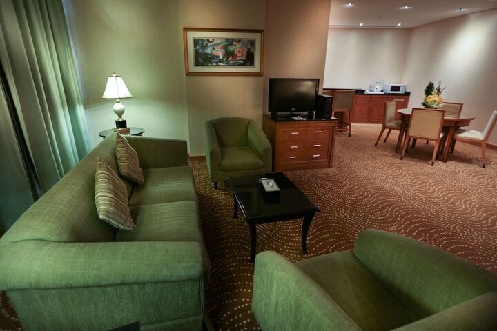 Room 22 of 48