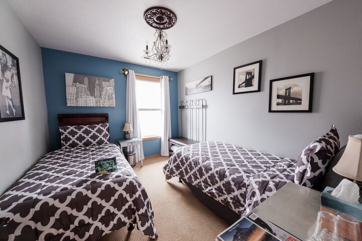 Room 44 of 60