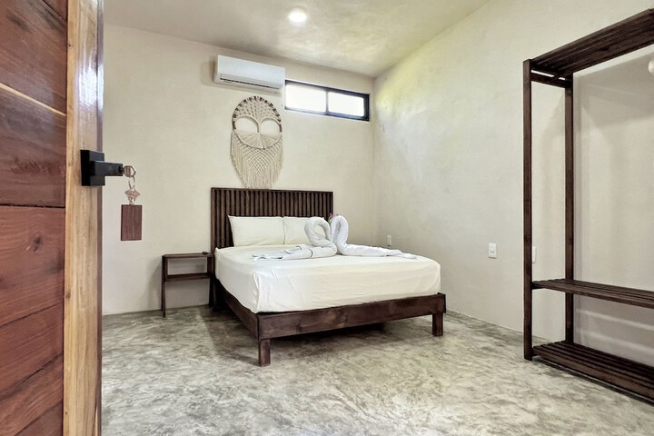 Room 26 of 50