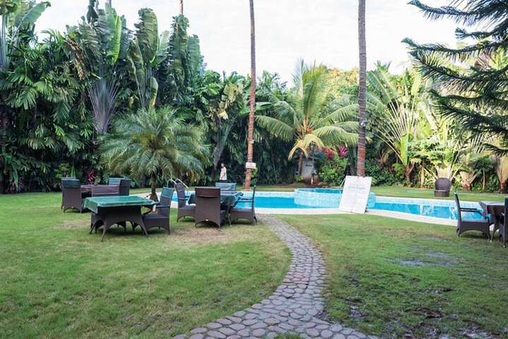 Pool 52 of 118