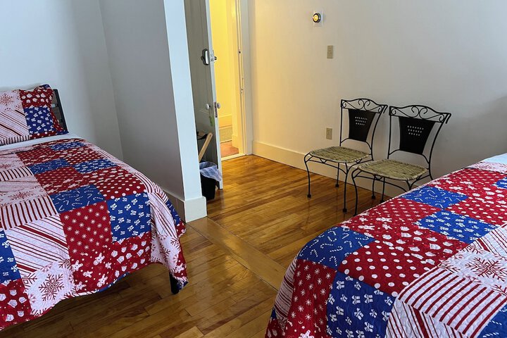 Room 30 of 103