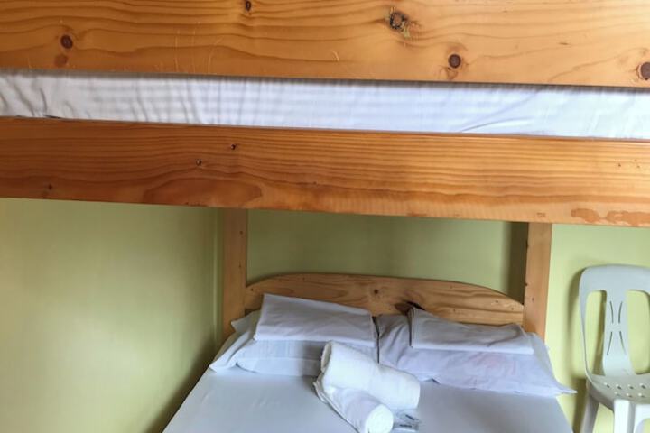 Room 8 of 27