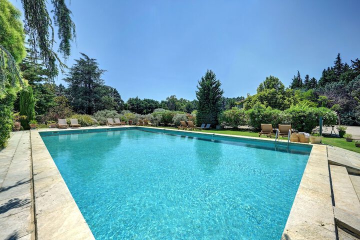 Pool 35 of 67