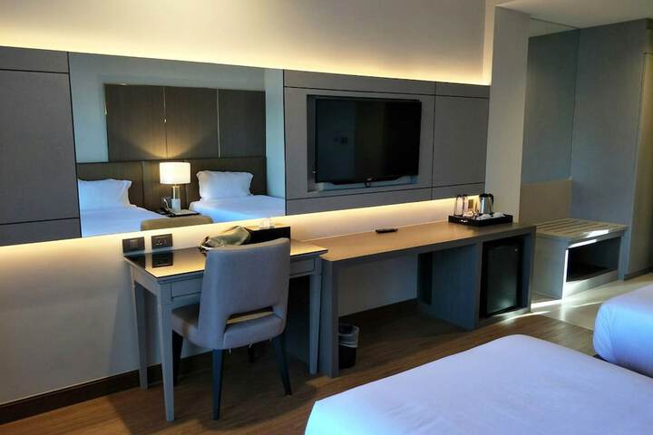 Room 10 of 91