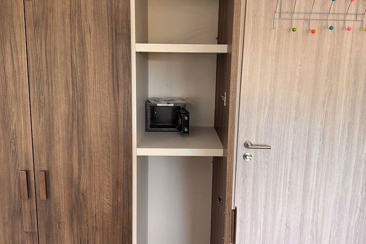 Room 26 of 45