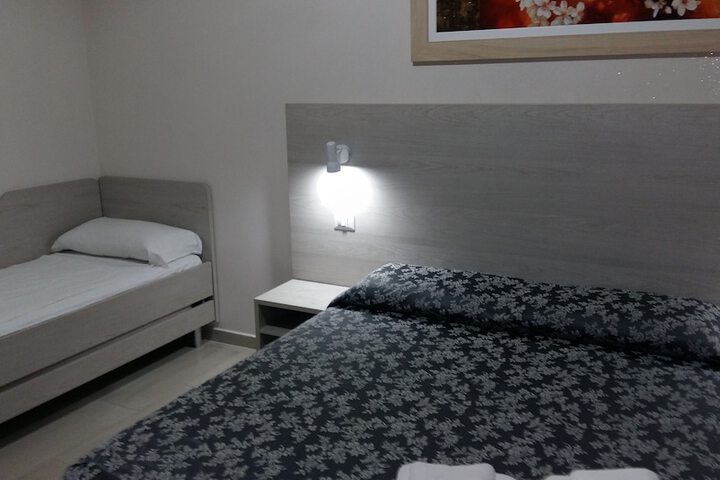 Room 11 of 44