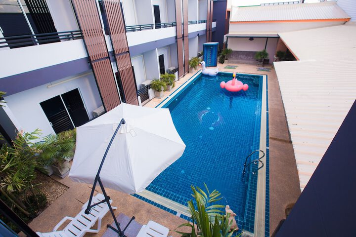 Pool 73 of 83