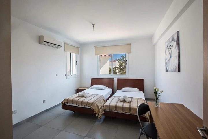 Room 3 of 17