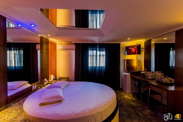 Room 28 of 47